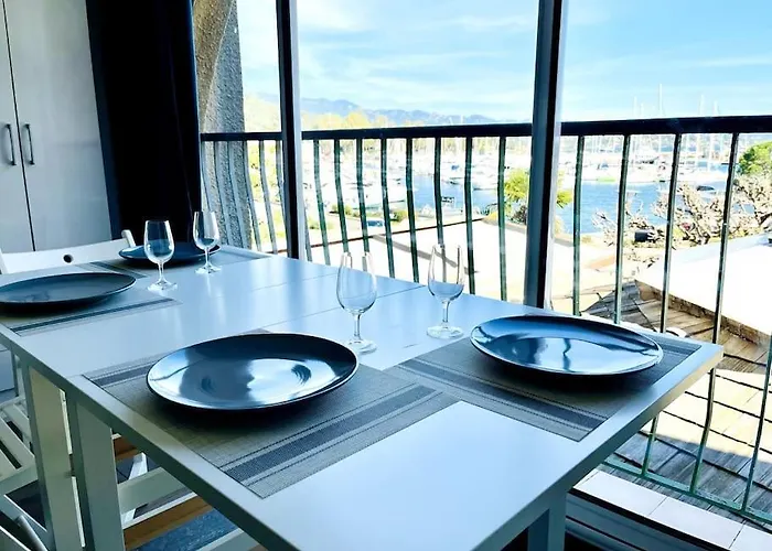 Sur Le Port Résidence Marina Palmu